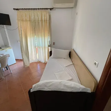 게스트하우스 Rajan Vlorë